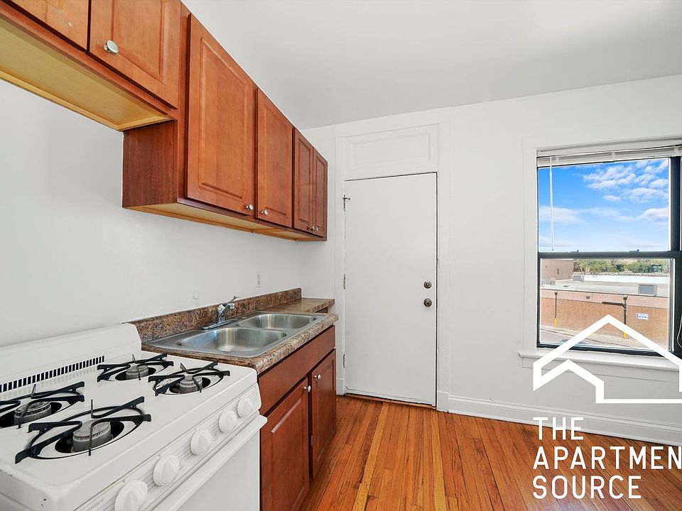 1st image of 2649 N Spaulding Ave APT 1E