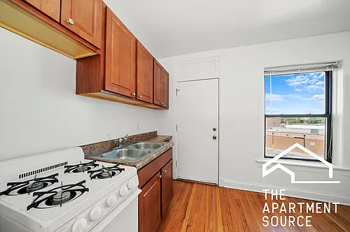 2649 N Spaulding Ave Photo 1