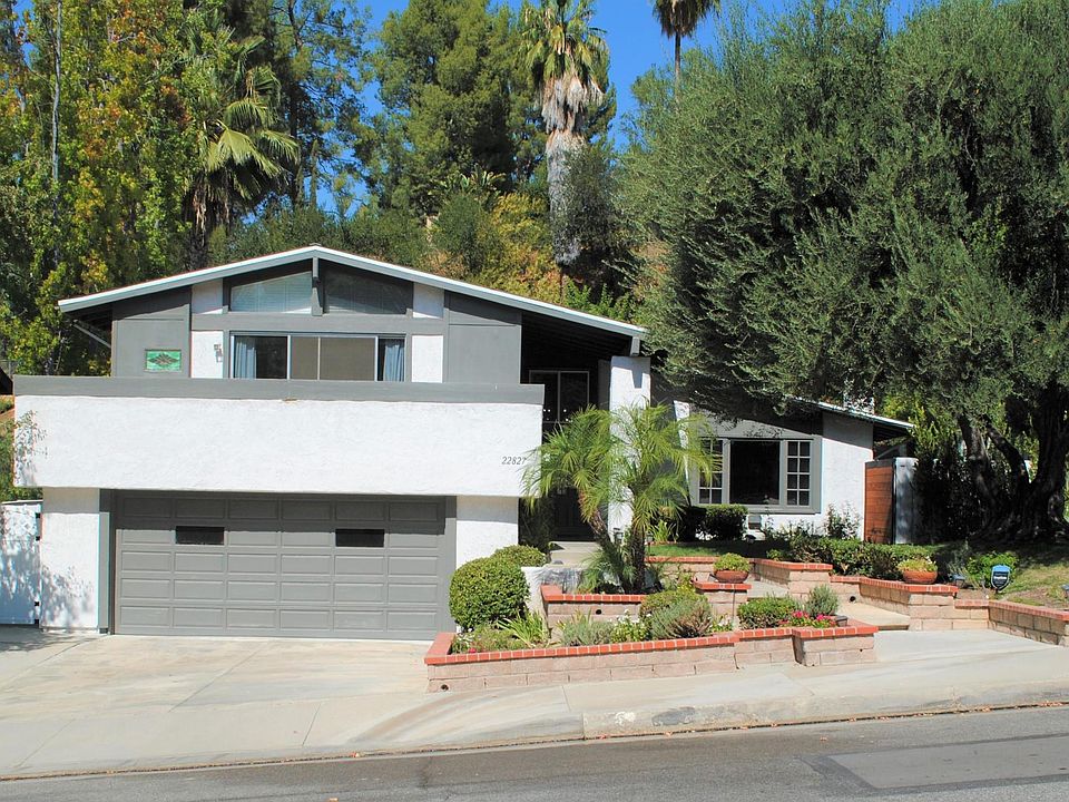 1st image of 22827 Sparrowdell Dr