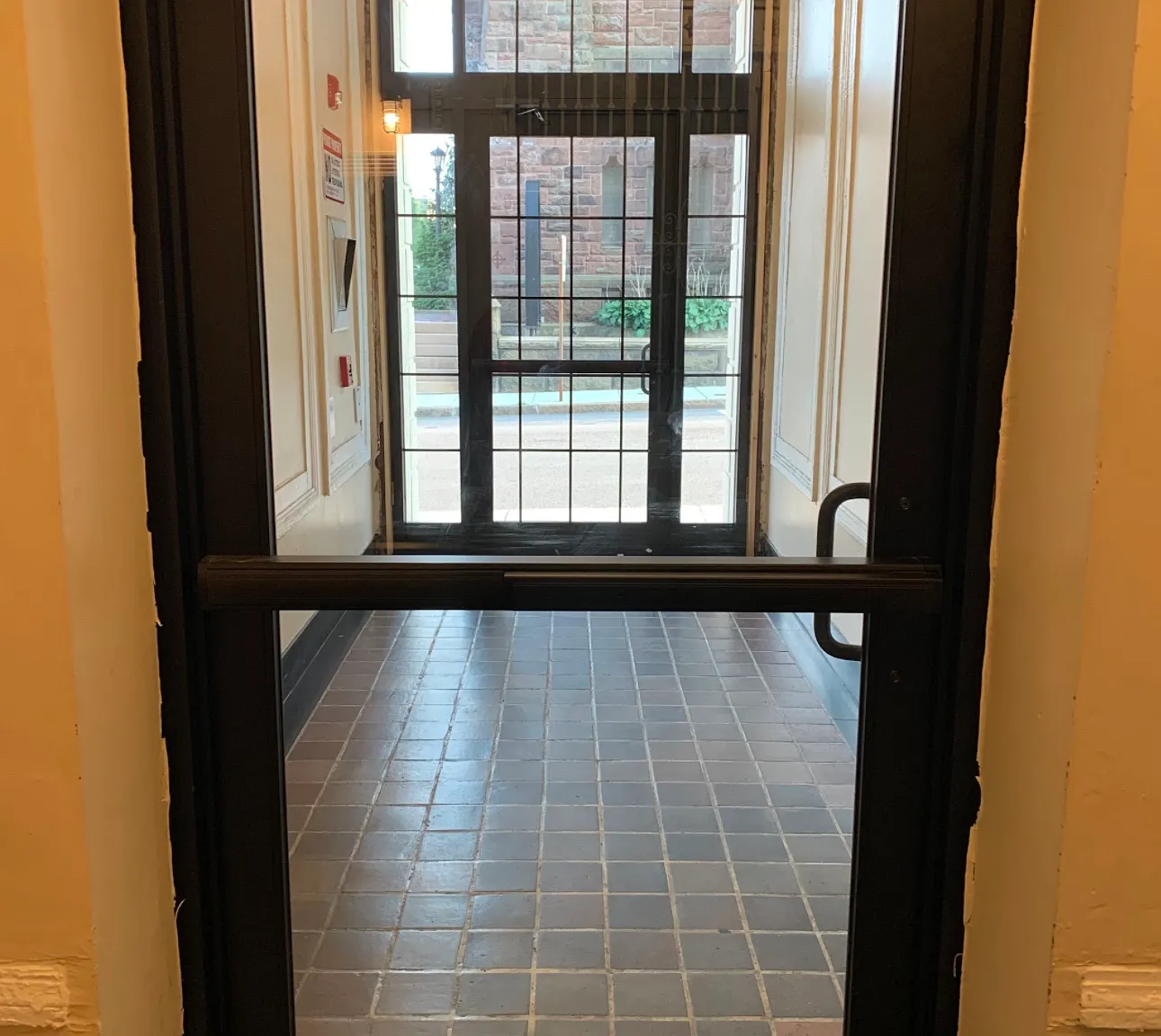 115 Pleasant St — Photo 1