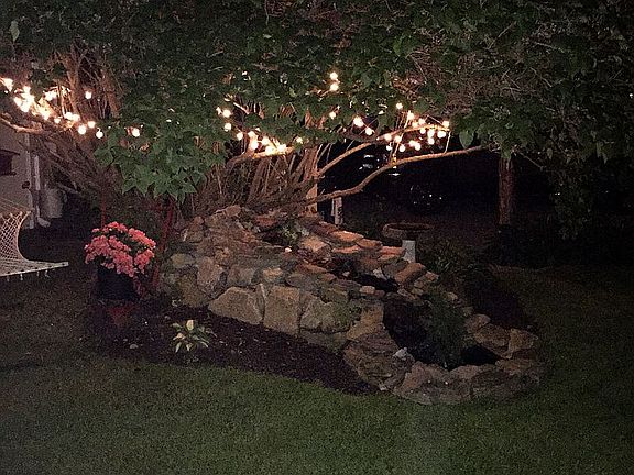 2nd image of 12 Bluebird Dr