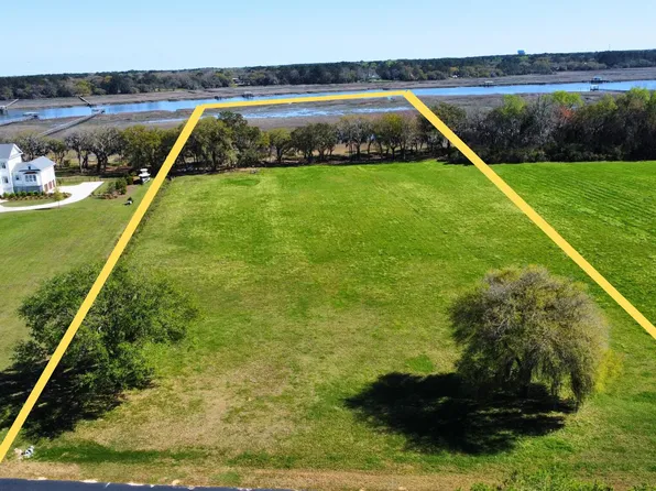 2589 Anchor Watch Dr, Wadmalaw Island, SC 29487