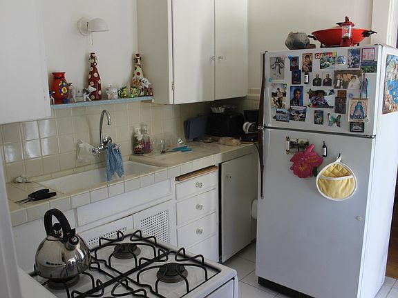 3rd image of 162 E Alegria Ave APT 2