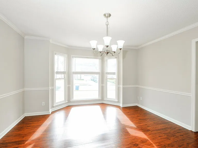 4378 Bunker Hill Dr — Photo 6