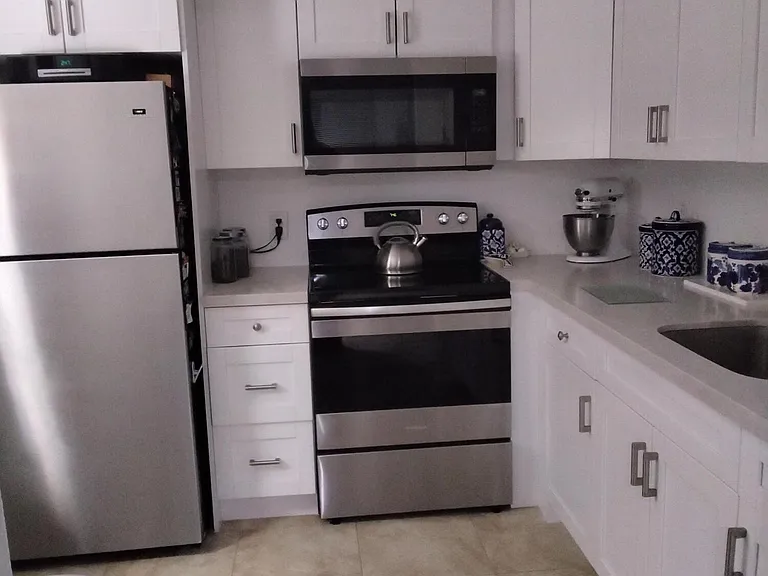 399 Brittany Dr #I — Photo 8