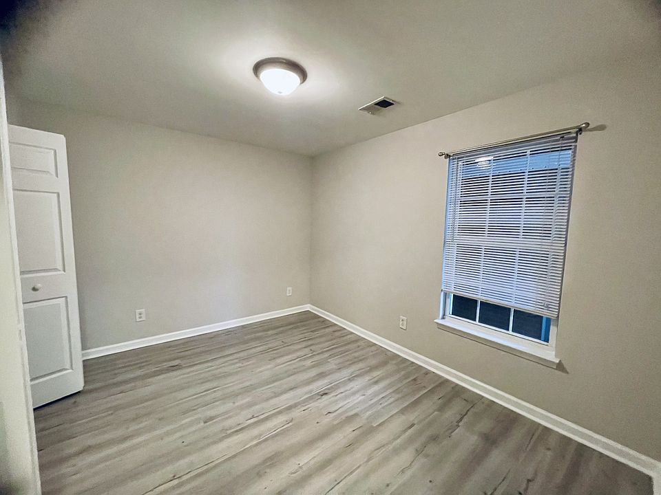 Front Left Bedroom 2_12122023