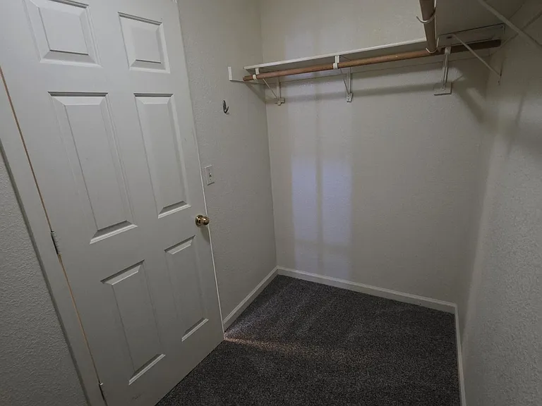 7508 Lighthouse Ln — Photo 13