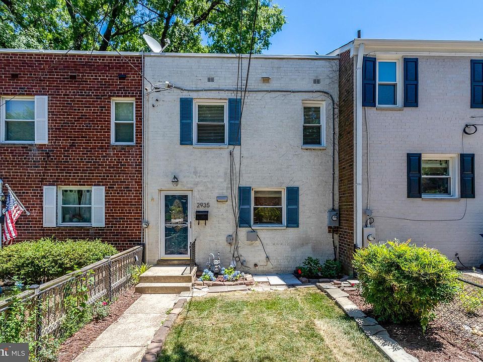 1st image of 2935 Landover St