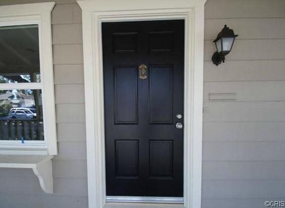 3rd image of 1351 N Fairview St