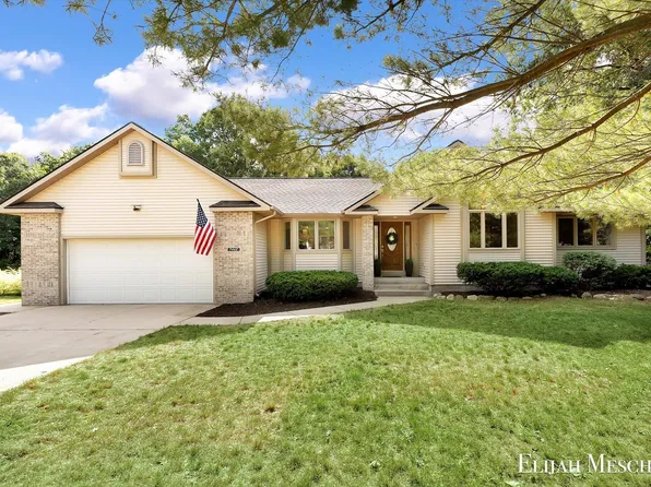 7468 Aj Ct, Whitehall, MI 49461
