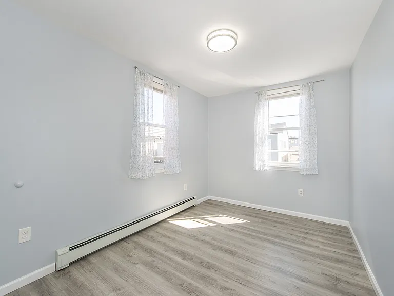373 N 10th St #2 — Photo 5