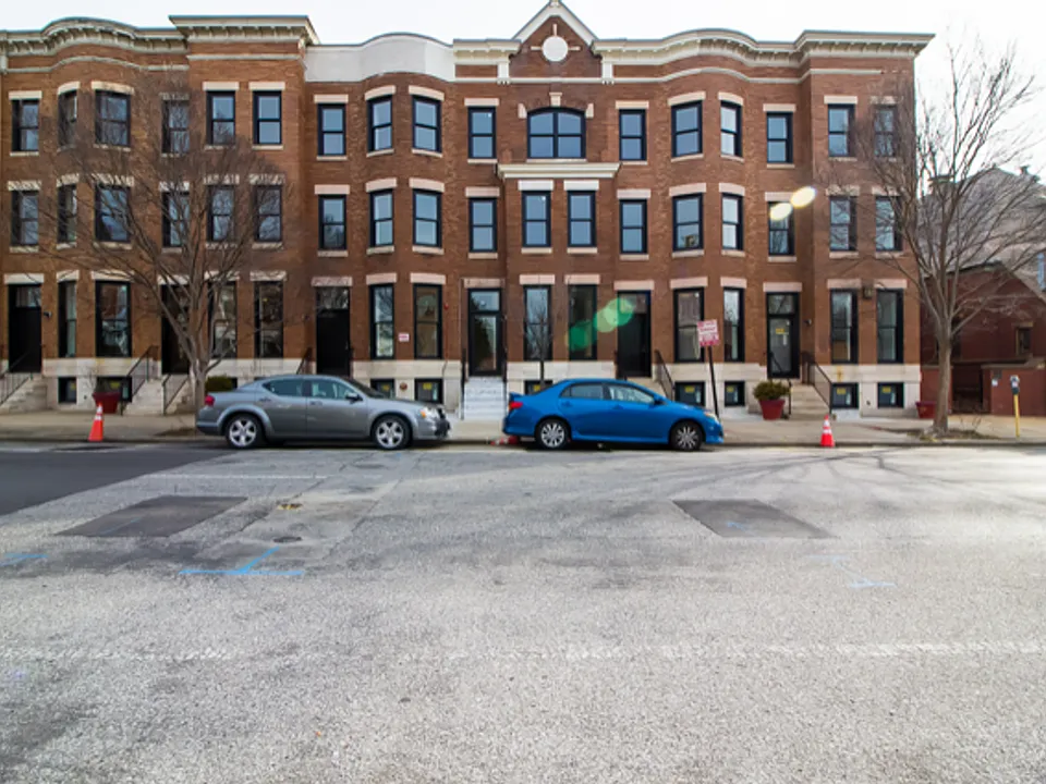 2527 St Paul Street