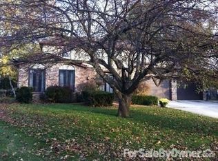 3231 Normandy Ln, Green Bay, WI 54301