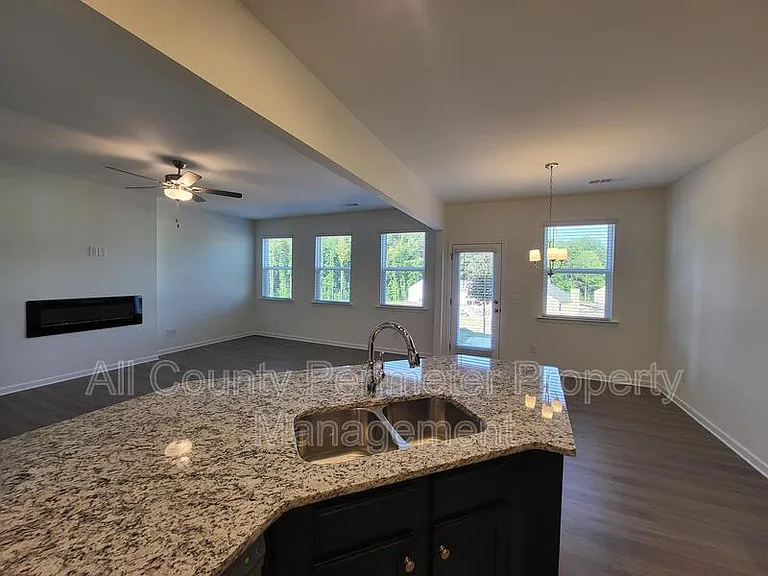 52 Berry Dr — Photo 8