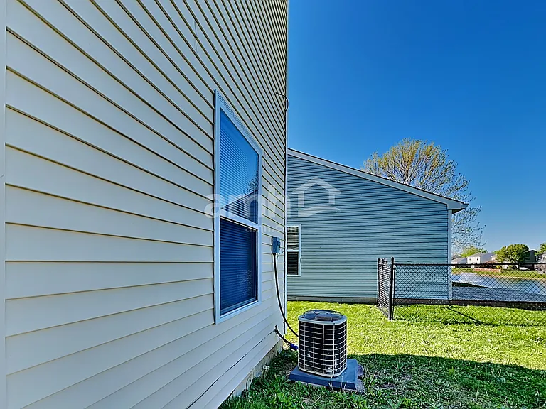 2162 Providence Dr — Photo 21