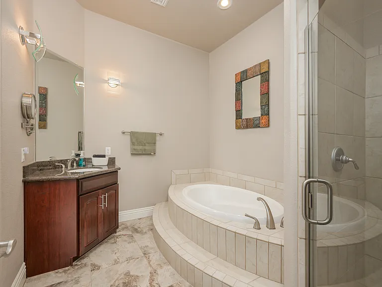 1362 Pioneer Trl — Photo 21