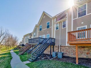 5933 N 166th Ct, Omaha, NE 68116