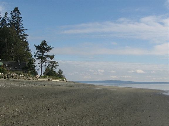 4th image of 981 Tala Shore Dr