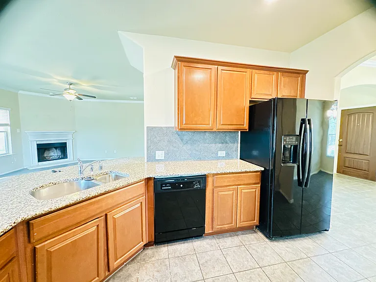 4108 Ottawa Dr — Photo 9