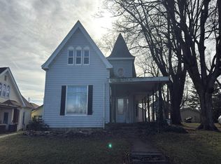 305 E Mulberry St, Salem, IN 47167