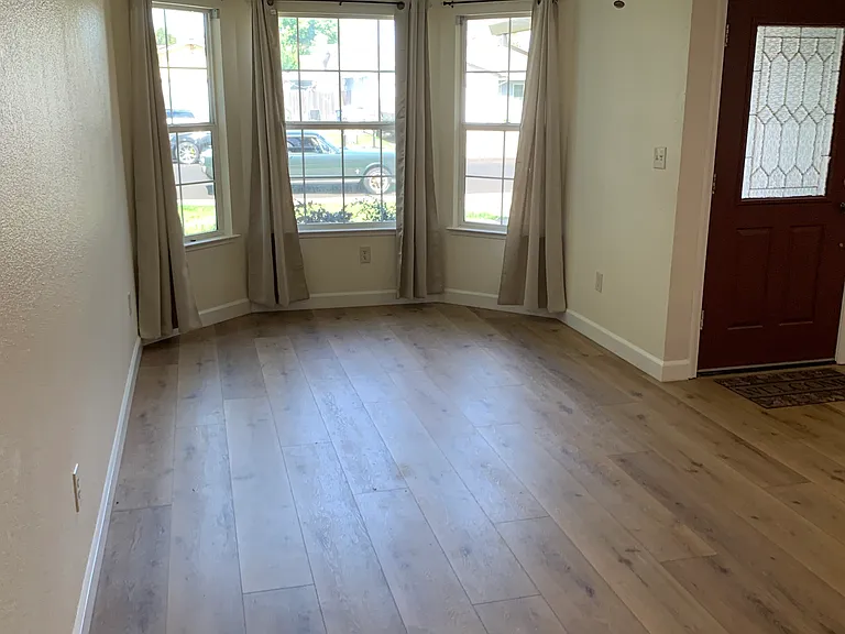 1110 Diablo Ave — Photo 4