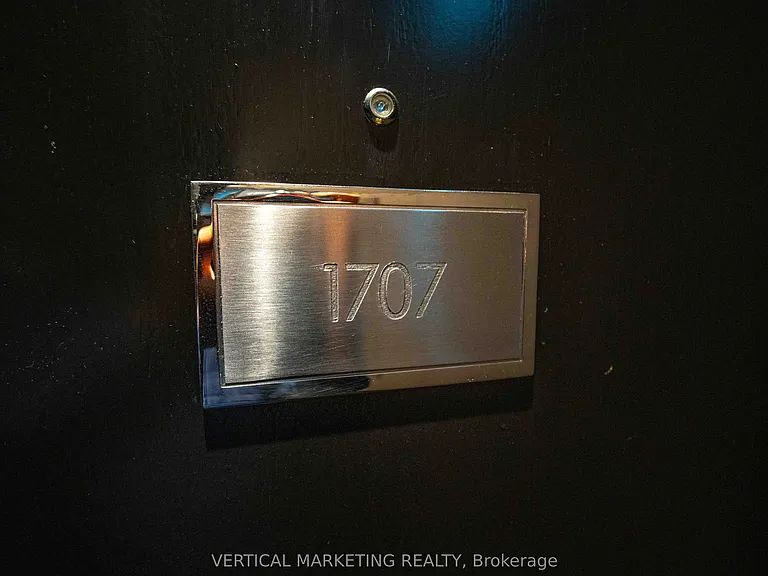 18 Yorkville Ave #1707 — Photo 7