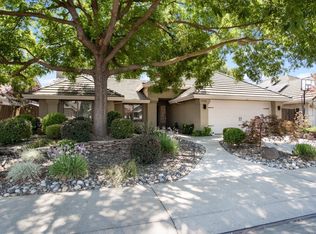 2336 Heritage Manor Dr, Riverbank, CA 95367