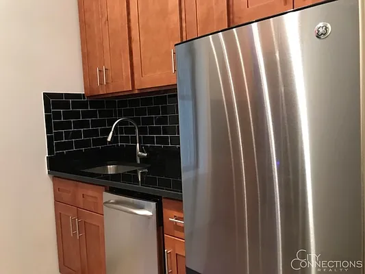 Rented by City Connections Realty | media 22