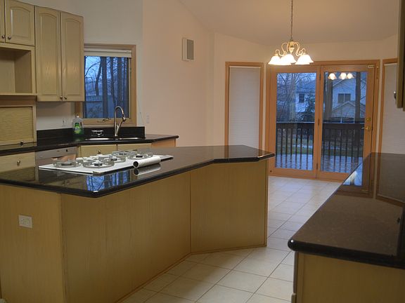 2nd image of 35635 S Huntington Dr