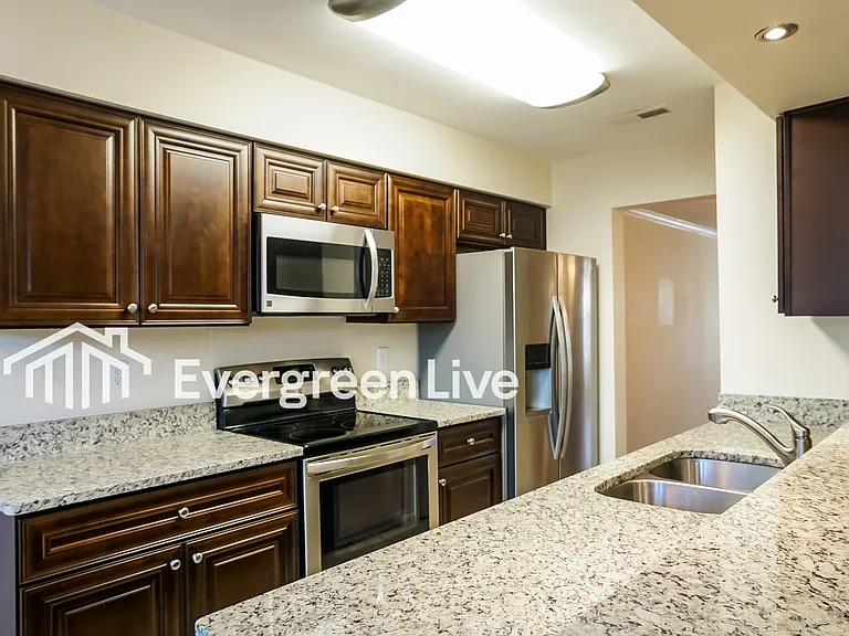 4773 Woods Edge Rd — Photo 7