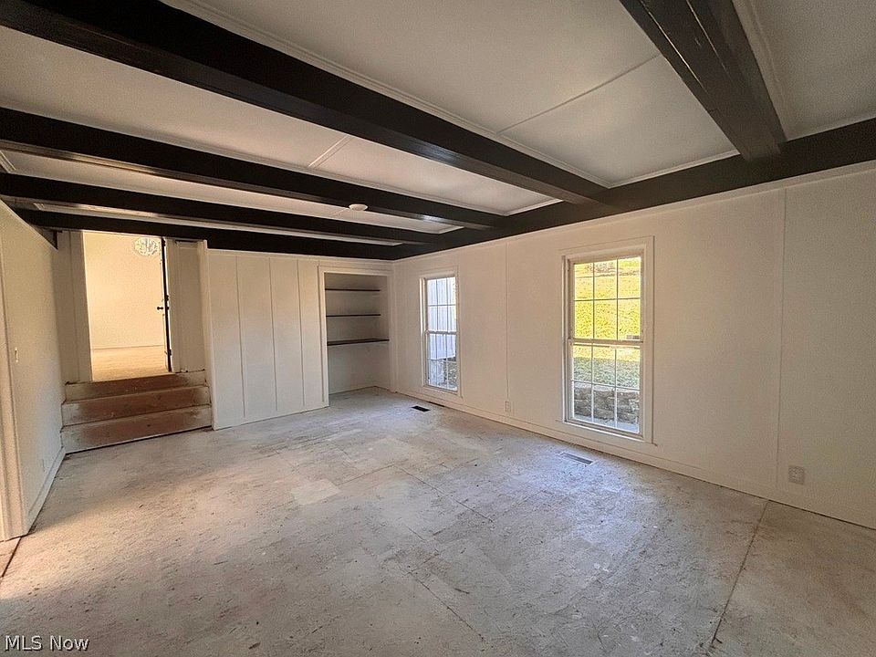 7th image of 117 Patterson Ln