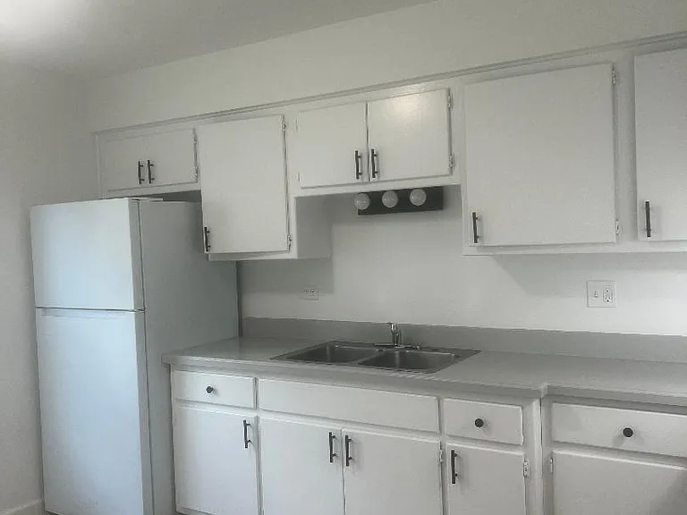 9945 Nottingham Ave — Photo 1