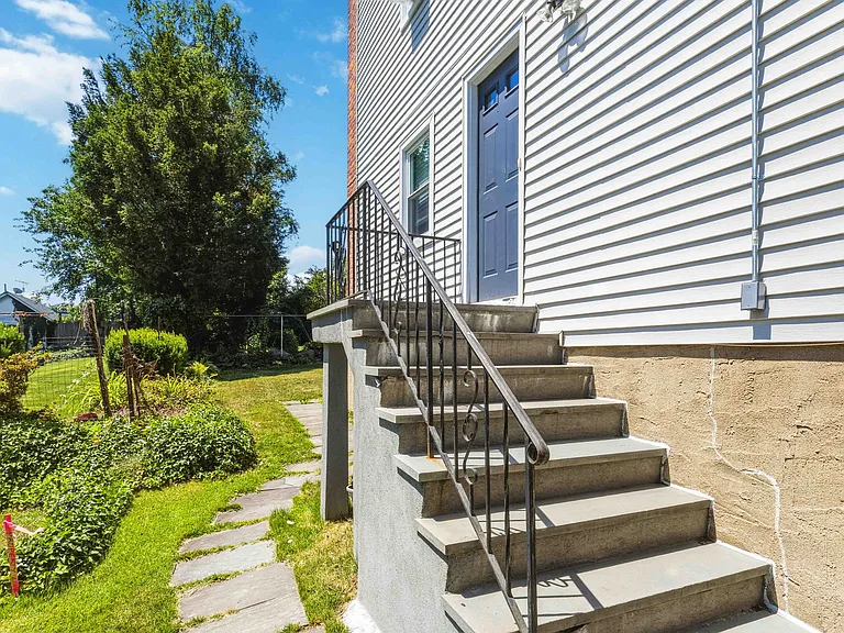 508 New Rochelle Rd #2 — Photo 10