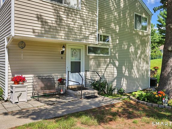 3rd image of 11 Watch Hill Circle #11