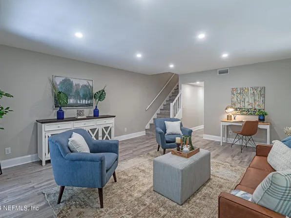 4318 PLAZA GATE Lane #201, Jacksonville, FL 32217