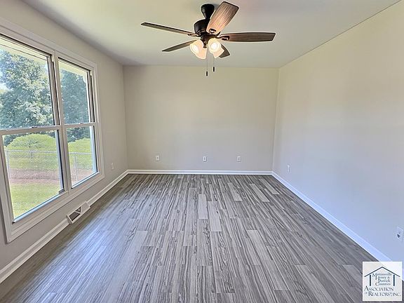 4th image of 412 Virginia St