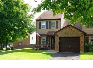 207 Kenton Dr, Langhorne, PA