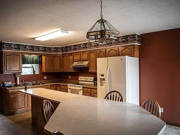 5th image of 2628 Linwood Dr