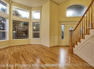 1010 NW Grand Ridge Dr, Camas, WA 98607