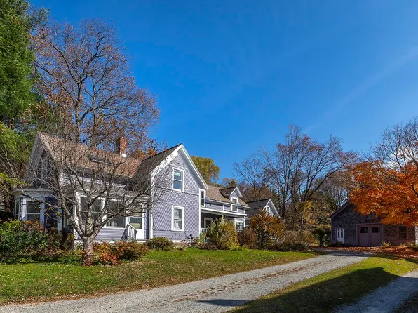 122 Highland Avenue, Manchester, VT 05255