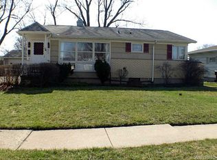 225 Greentree Rd, Tonawanda, NY 14150