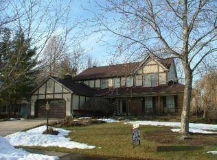 20094 Wildwood Ln, Strongsville, OH 44136