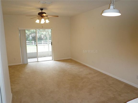 3rd image of 444 Wilton Cir