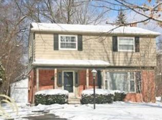 990 Canterbury Dr, Birmingham, MI