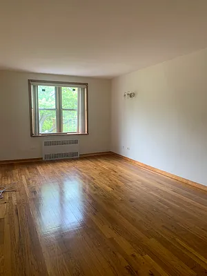 Rented by Queens Apartments Realty LLC | media 8