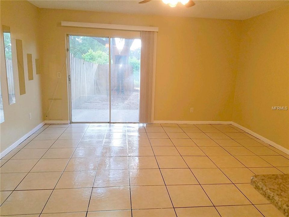 1st image of 6106 Oak Cluster Cir
