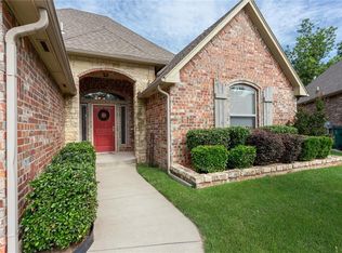 1305 Brody Ct, Yukon, OK 73099
