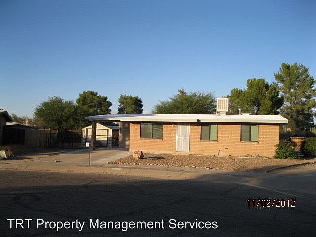 1st image of 7393 N Dickinson Pl