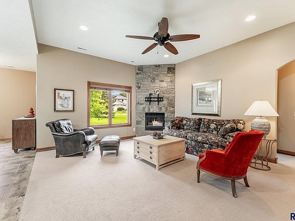 3rd image of 5803 S Shadow Wood Pl