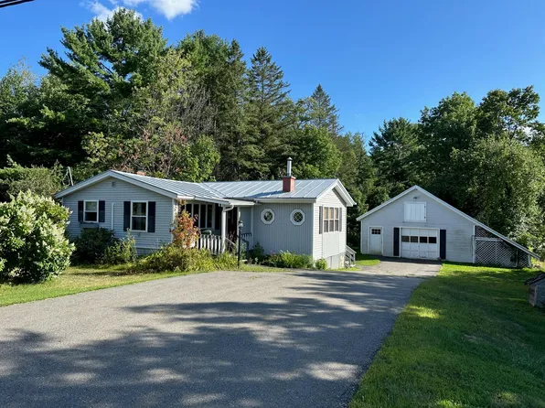 1027 Main Street, Palmyra, ME 04965